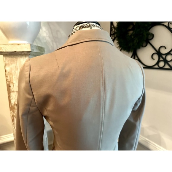 Banana Republic 2-Piece Women's Dark Taupe Skirt Suit Size: 2 NWT  $238 - Picture 11 of 14